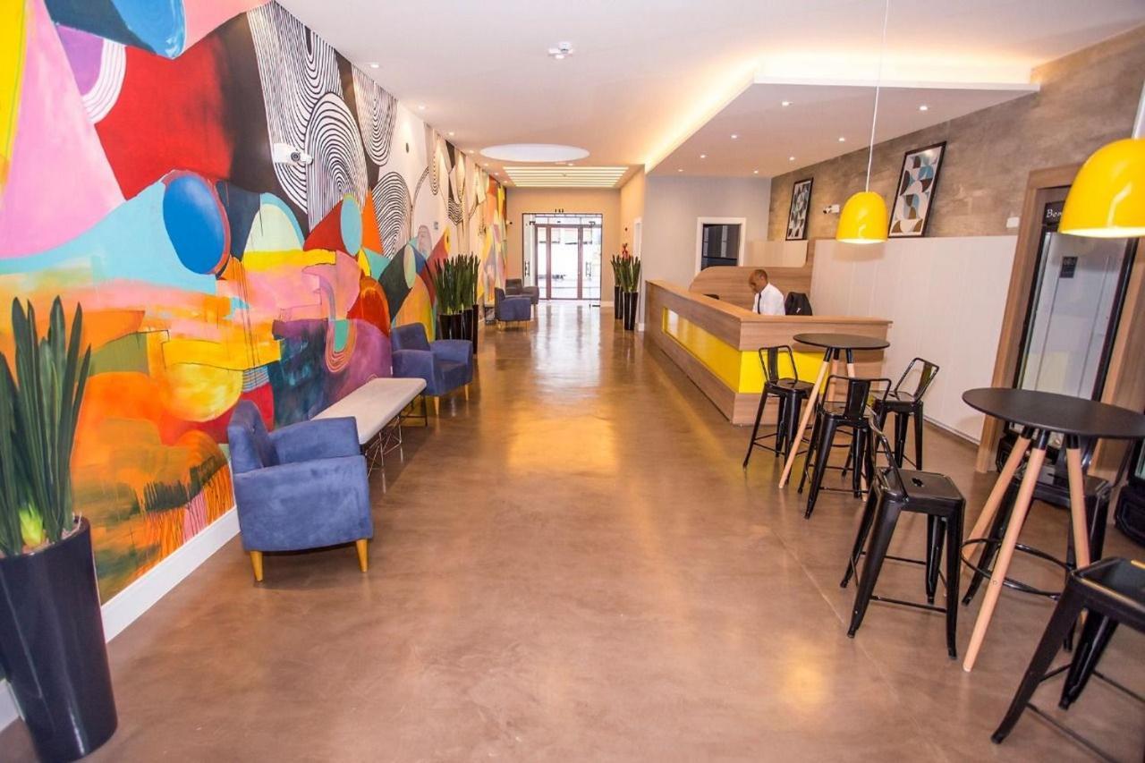 Studio Completo Com Escritorio - All1218 Curitiba Kültér fotó